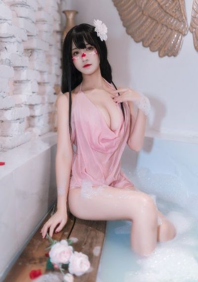 美女裸身十八禁_剧情片在线播放