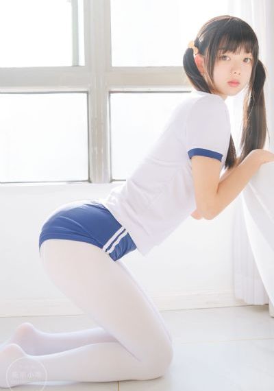 宁一荣荣开襟乳液狂飙_国产剧神马影院手机在线