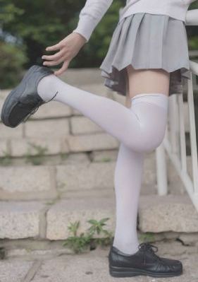 美女扒开粉嫩的尿口_BD国语在线观看电视