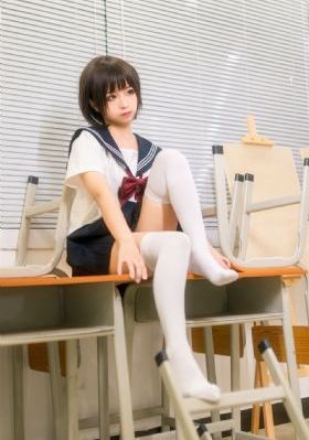 女生不小心走进了男生浴室_超清免费观看最新