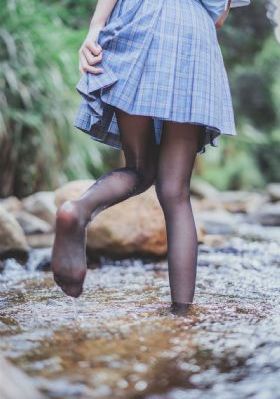 亚洲香蕉伊在人在线观婷婷_字幕高清版在线播放