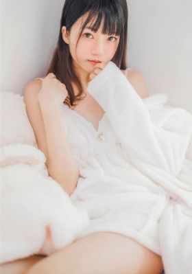 青丝影院和青丝哪个档次高_4K日本电影免费